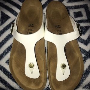 White gizeh birkenstock